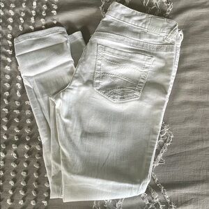 Maurices White Skinny Jeans Sleek Modern Style